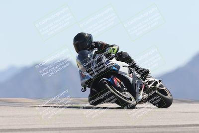 media/Oct-13-2025-Moto Forza (Mon) [[a66d839500]]/3-B Group/Session 4 (Turn 9)/